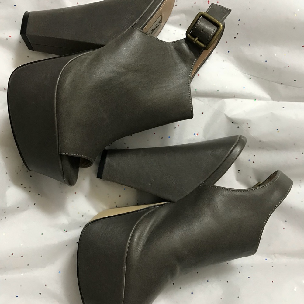 Steve Madden Gabby Heels